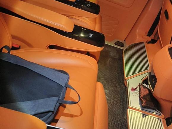 [武汉·鄂A] 二手奔驰威霆2021款 2.0T 商务版 7座