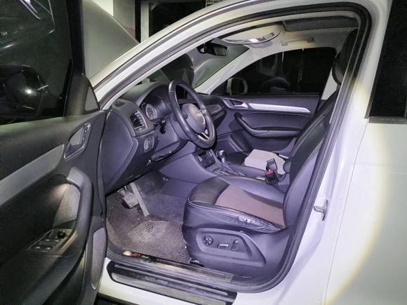 [上海·沪C] 二手奥迪奥迪Q32018款 30周年年型 30 TFSI 时尚型