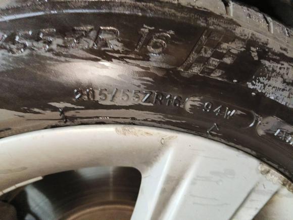 [南京·苏A] 二手宝马宝马1系2012款 118i 运动型