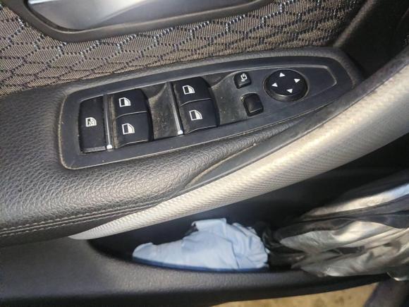 [嘉兴·浙F] 二手宝马宝马3系2017款 320i M运动型