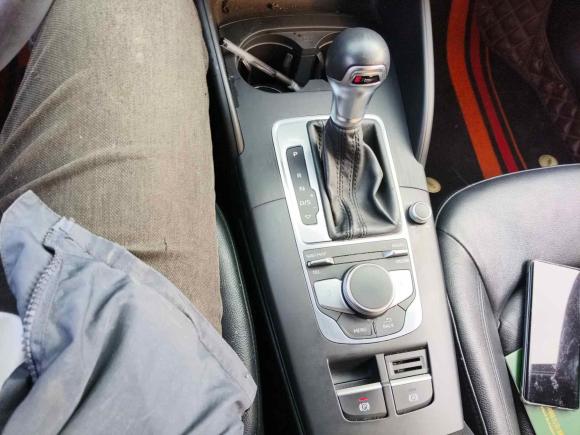 [合肥·皖A] 二手奥迪奥迪A32018款 30周年年型 Sportback 40 TFSI 风尚型