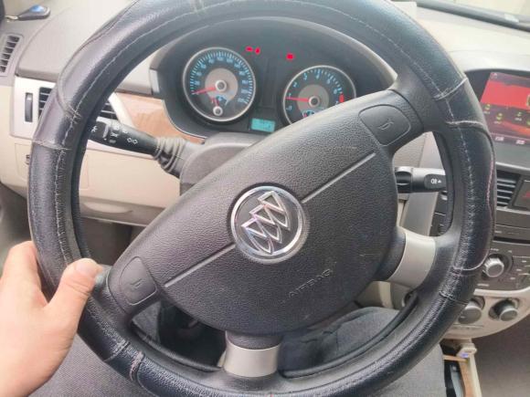 [上海·皖C] 二手别克凯越2015款 1.5L 手动经典型