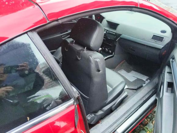 [上海·浙F] 二手欧宝雅特2007款 1.8 TWINTOP 硬顶敞篷