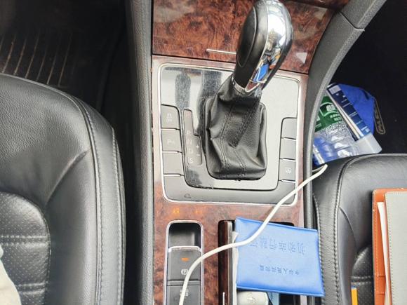 [上海·沪A] 二手大众帕萨特2011款 1.8TSI DSG御尊版