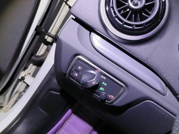 [上海·浙A] 二手奥迪奥迪A32016款 Limousine 35 TFSI 风尚型