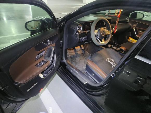 [杭州·浙A] 二手奔驰奔驰A级2020款 A 200 L 运动轿车