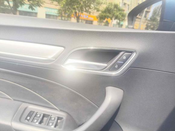 [深圳·粤B] 二手荣威荣威i6新能源2017款 45T 混动互联智享版