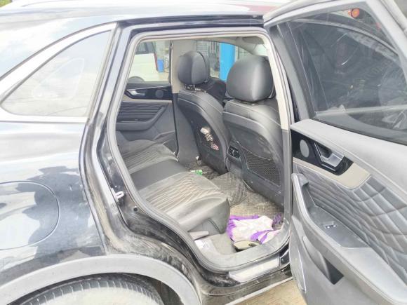 [苏州·苏U] 二手红旗红旗HS52022款 2.0T 智联旗享版