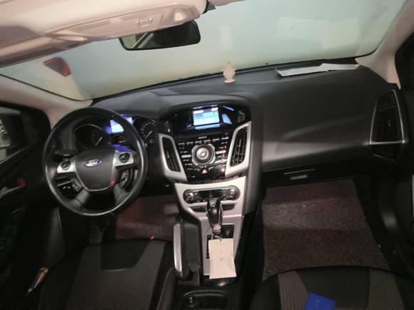 [南通·苏F] 二手福特福克斯2012款 两厢 2.0L 自动豪华运动型