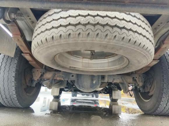 [上海·苏E] 二手依维柯依维柯得意2017款 2.5T A35客车5-7座47Z5