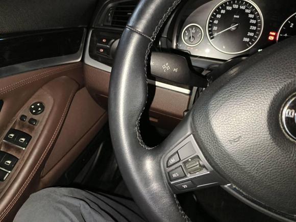 [上海·沪D] 二手宝马宝马5系2014款 525Li 豪华设计套装