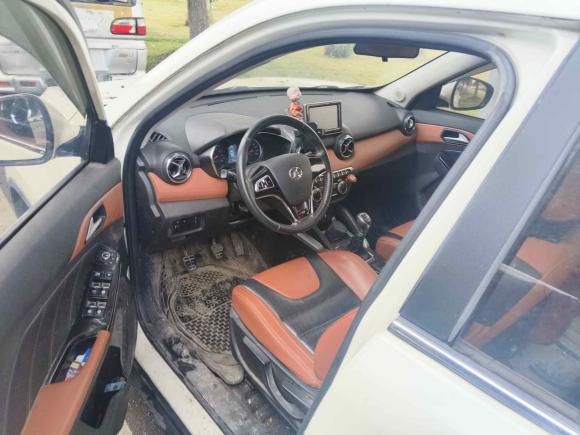 [苏州·苏U] 二手北京汽车绅宝X352016款 1.5L 手动豪华版