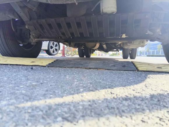 [杭州·浙A] 二手依维柯依维柯褒迪2013款 2.5T-V39 箱货高顶