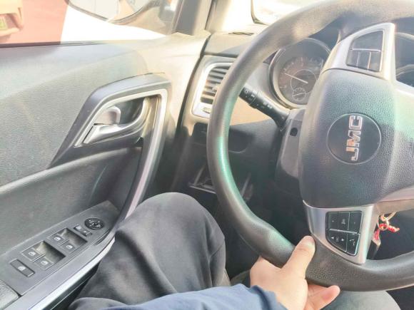 [南通·苏E] 二手江铃域虎32018款 2.5T柴油两驱进取版标准轴距