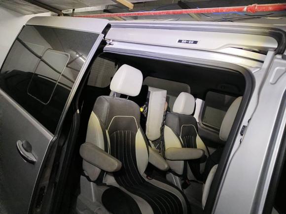 [上海·沪B] 二手江淮瑞风瑞风M42017款 2.0T 手动豪华型