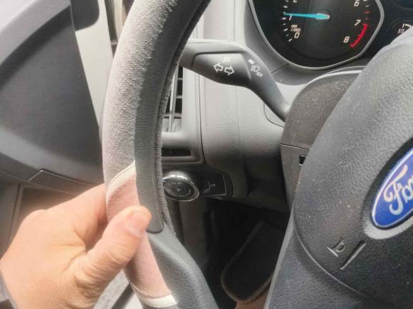 [杭州·浙A] 二手福特福克斯2012款 两厢 1.6L 自动舒适型