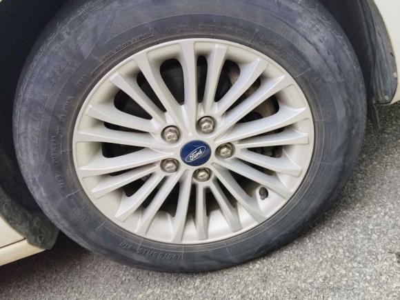 [武汉·鄂A] 二手福特福睿斯2017款 改款 1.5L 自动舒适型