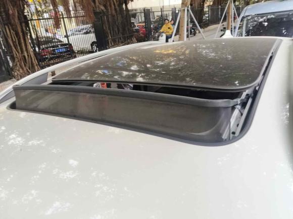 [深圳·粤B] 二手荣威荣威RX5新能源2017款 eRX5 50T 混动互联尊贵旗舰版