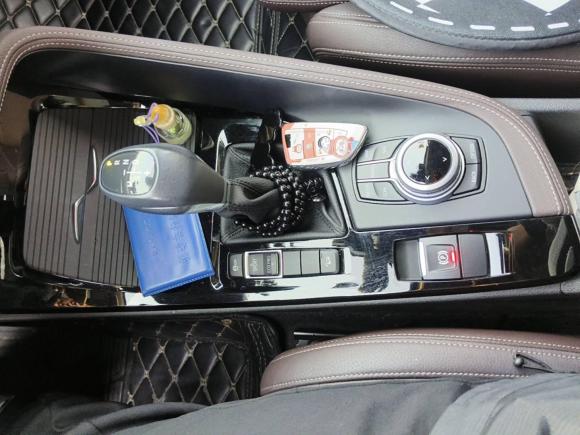 [上海·沪D] 二手宝马宝马X12018款 xDrive20Li 尊享型