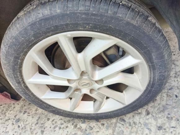 [宁波·浙B] 二手日产骐达TIIDA2011款 1.6T 手动炫动版