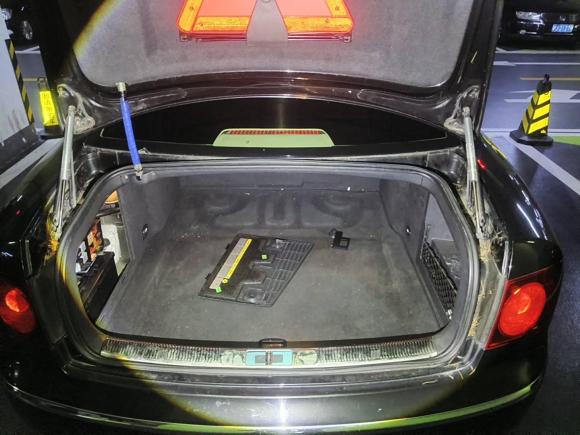 [上海·沪J] 二手大众辉腾2009款 3.6L V6 5座加长舒适版