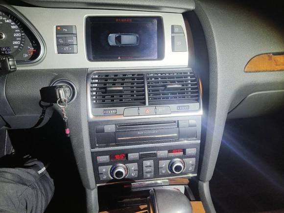 [上海·沪F] 二手奥迪奥迪Q72014款 35 TFSI 进取型