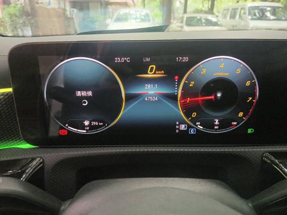 [成都·川G] 二手奔驰奔驰A级2021款 A 200 L 运动轿车时尚型