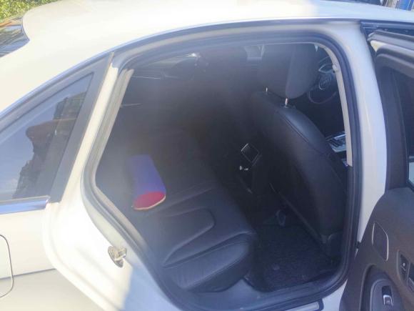 [青岛·鲁B] 二手奥迪奥迪A4L2013款 35 TFSI 自动标准型