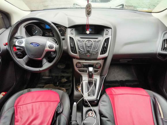 [南昌·赣A] 二手福特福克斯2012款 三厢 1.6L 自动风尚型