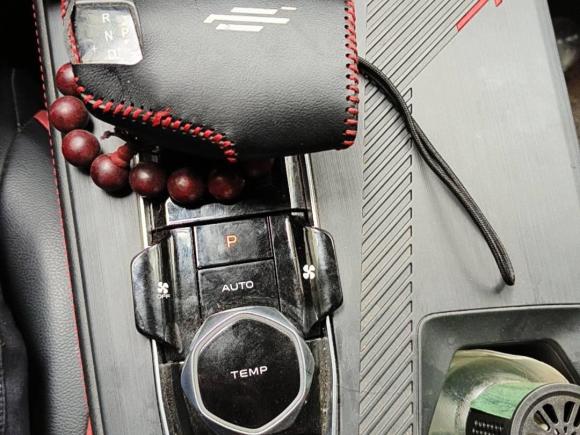 [上海·沪C] 二手长安欧尚长安欧尚Z62022款 蓝鲸 1.5T DCT智尊型