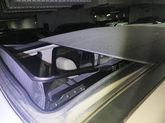 [成都·粤B] 二手路虎神行者22013款 2.2T SD4 SE柴油版