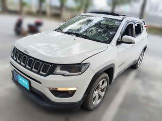 Jeep指南者2017款 200T 自动家享版