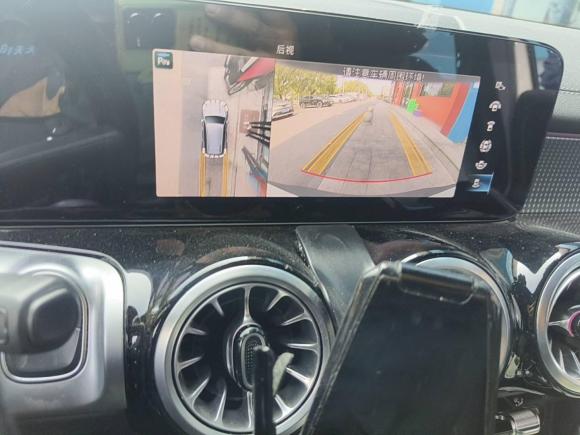 [上海·沪A] 二手奔驰奔驰EQB2022款 EQB 350 4MATIC 首发特别版