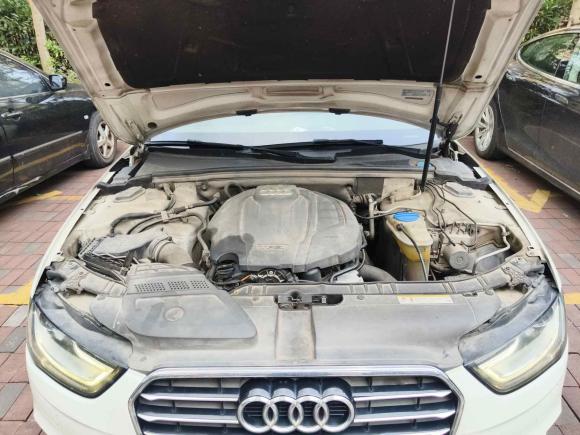 [南通·苏F] 二手奥迪奥迪A4L2015款 35 TFSI 自动标准型