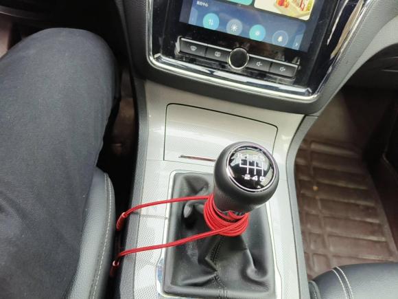 [南通·苏E] 二手荣威荣威RX52019款 20T 两驱手动4G互联铂金版