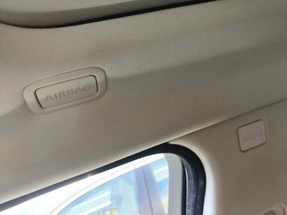 [温州·浙C] 二手路虎揽胜极光2014款 2.0T 5门耀动版