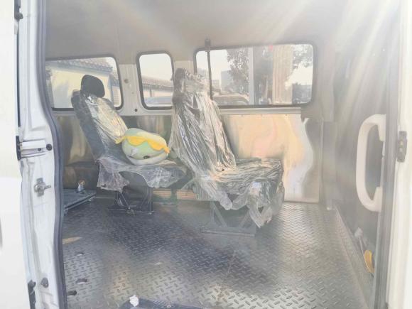 [宁波·浙B] 二手上汽大通MAXUS新途V802023款 2.0T 手动经典傲运通长轴中顶6/7/8/9座