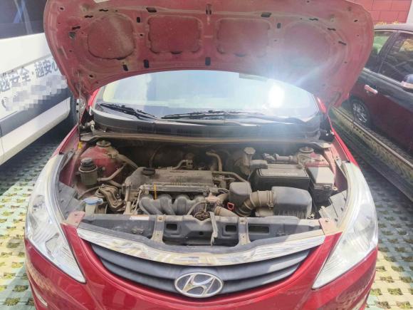 [青岛·鲁B] 二手现代瑞纳2010款 三厢 1.4L 自动舒适型GS