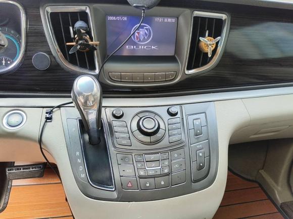 [武汉·鄂A] 二手别克别克GL82011款 3.0L GT豪华商务豪雅版