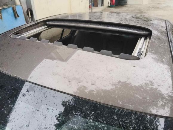 [无锡·苏B] 二手英菲尼迪英菲尼迪Q502014款 2.0T 豪华版