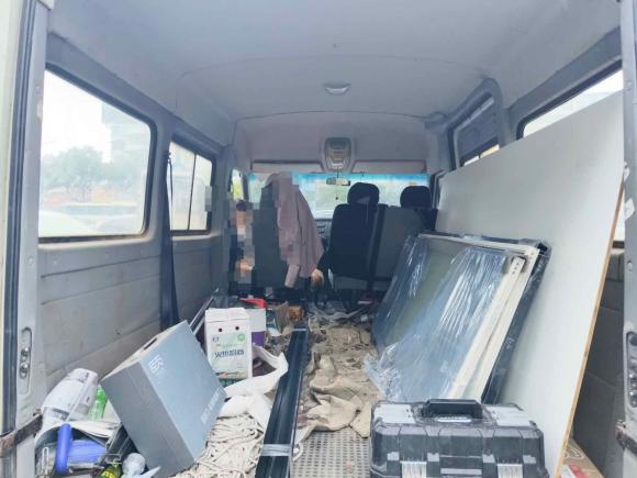 [杭州·浙A] 二手依维柯依维柯褒迪2017款 2.5T经典A32客车中顶6-7座47Z5