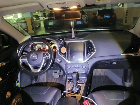 [合肥·皖A] 二手Jeep自由光2016款 2.4L 专业版