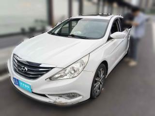 现代索纳塔2013款 2.0L 自动领先版