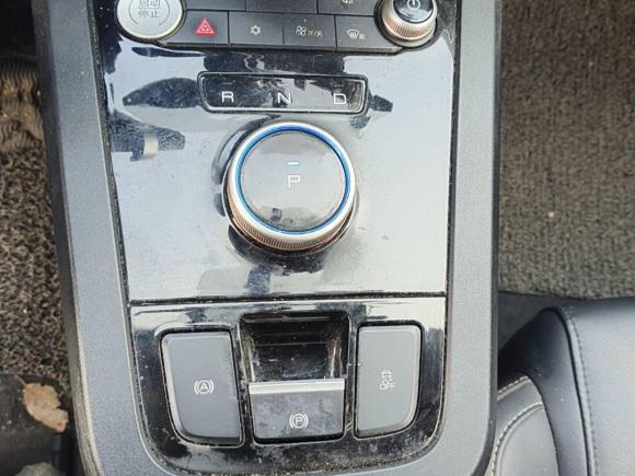 [宁波·浙B] 二手比亚迪比亚迪e32021款 领畅版