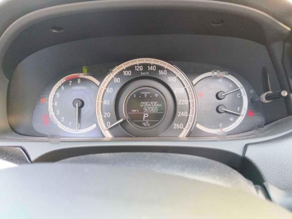 [广州·陕U] 二手本田雅阁2016款 2.0L 舒适版