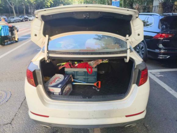 [南京·苏A] 二手起亚起亚K52012款 2.0L 自动GLS