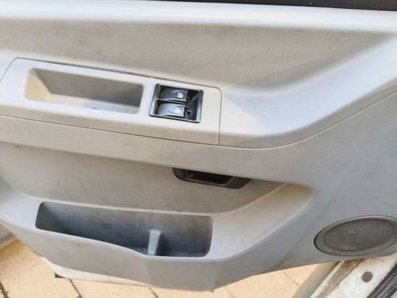 [武汉·鄂A] 二手依维柯依维柯得意2014款 2.8T-V35 NJ5044XXYQ3A43S4