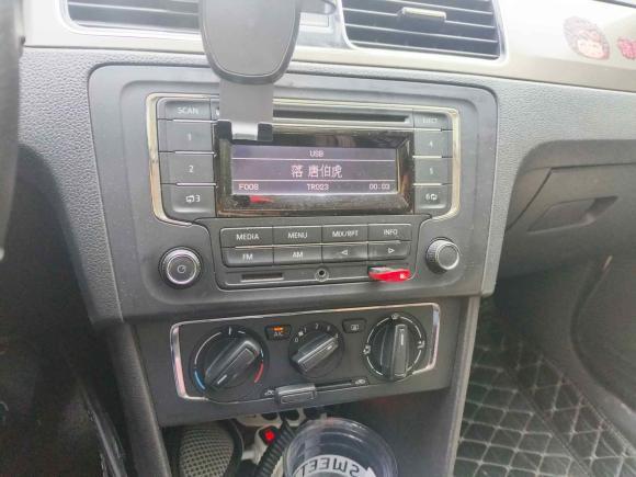 [上海·鲁N] 二手大众桑塔纳2013款 1.6L 自动舒适版