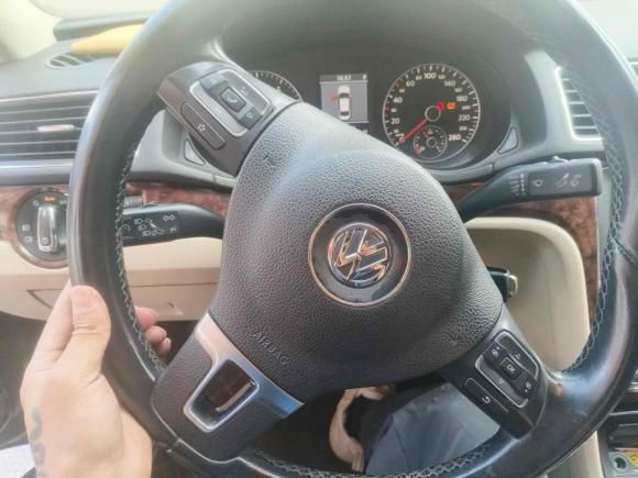 [义乌·赣B] 二手大众帕萨特2011款 1.8TSI DSG御尊版