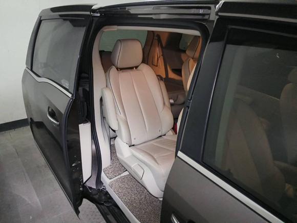 [上海·沪F] 二手别克别克GL82020款 陆上公务舱 652T 豪华型